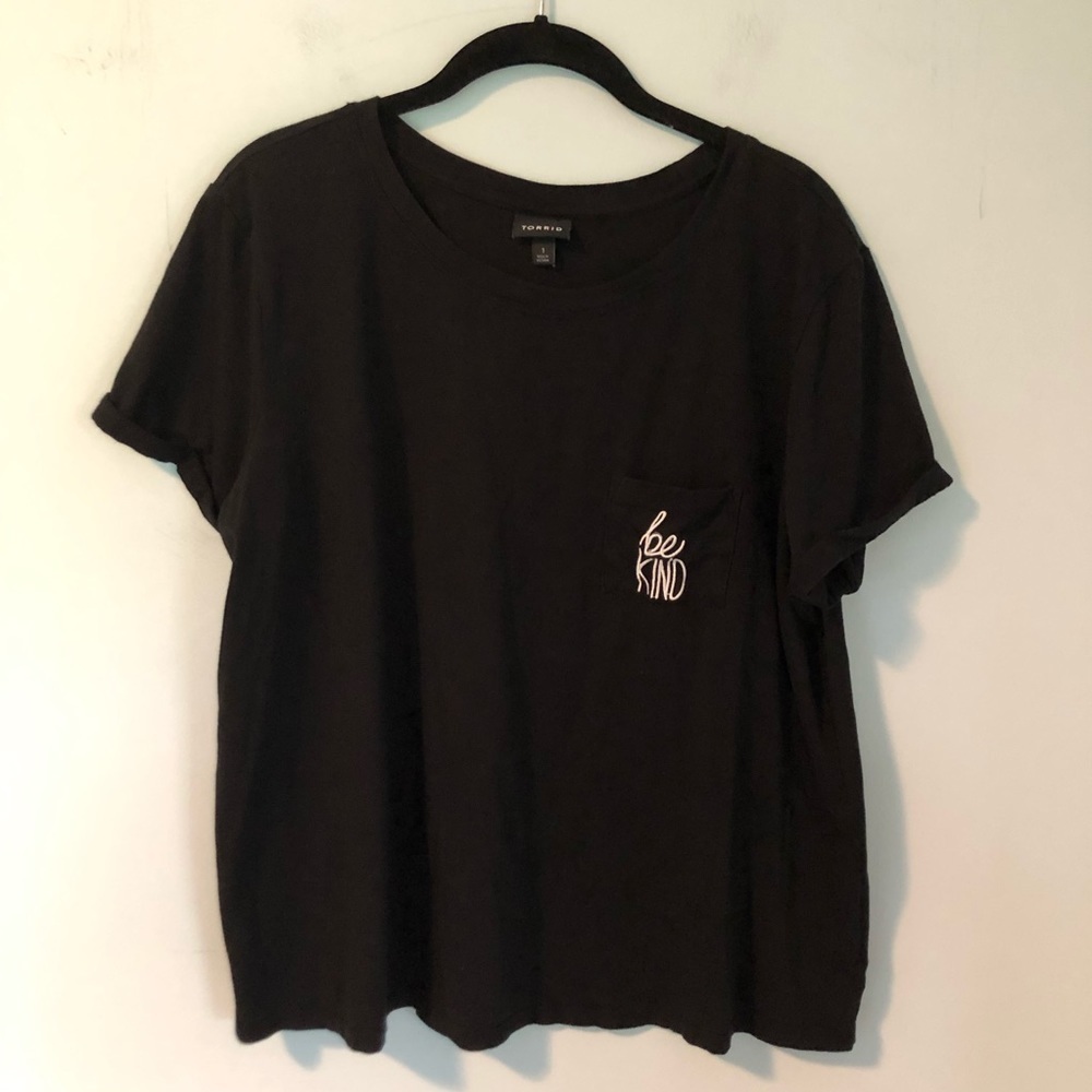 Torrid Black “Be Kind” Short Sleeve T-Shirt Size 1X